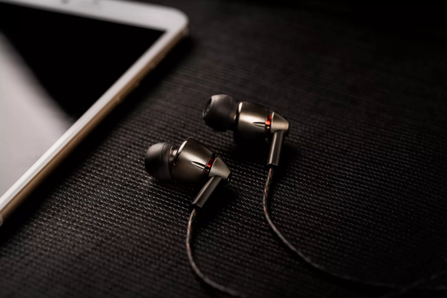 1MORE Quad - Four Hybrid Drivers In-Ear Isolating Earphones