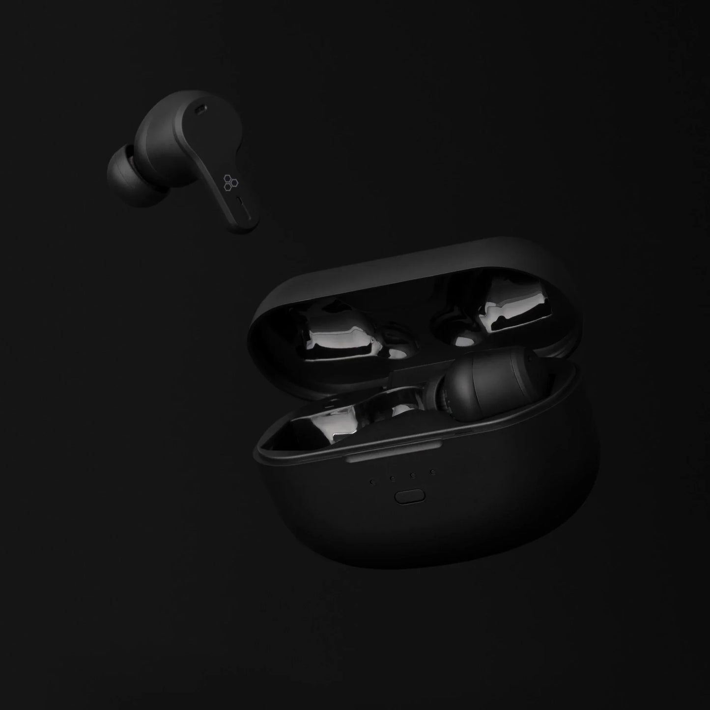 Final VR3000 Wireless - True Wireless Active Noise Cancelling Gaming Earphones with USB-C Dongle