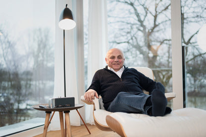 Faller Oskar - Portable Wireless TV Speaker For Hard of Hearing, Elderly, and Seniors with Speech Enhancing Technology